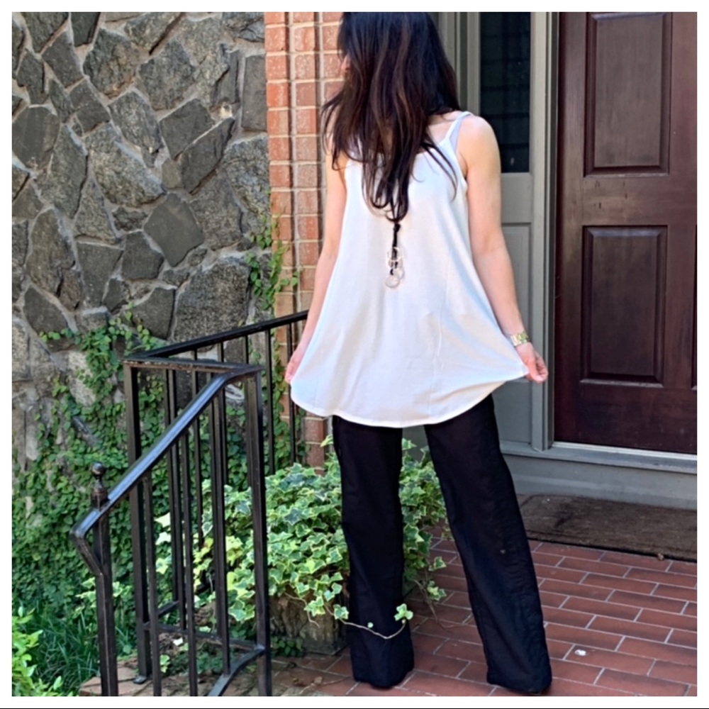 ✨LAST✨Off white reversible tank loose fit tunic - Picture 5 of 7